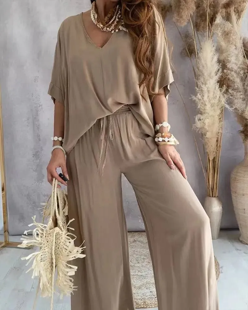 Effortless Elegance: Women's V-Neck Bat Sleeve Two-Piece Set with Casual Loose Fit and Wide-Leg Pants in Solid Colours