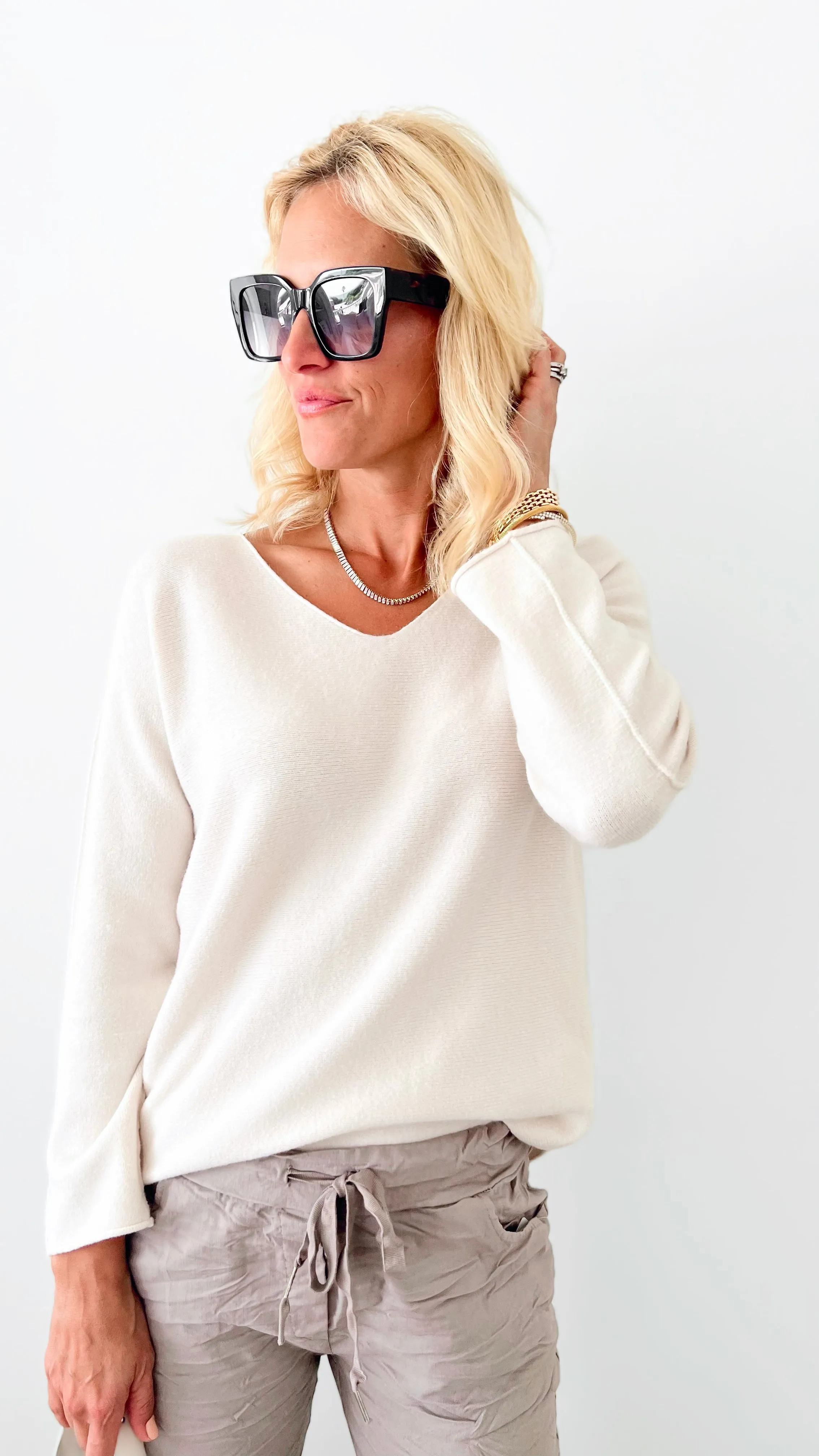 Soho Italian V-Neck Pullover - Ecru