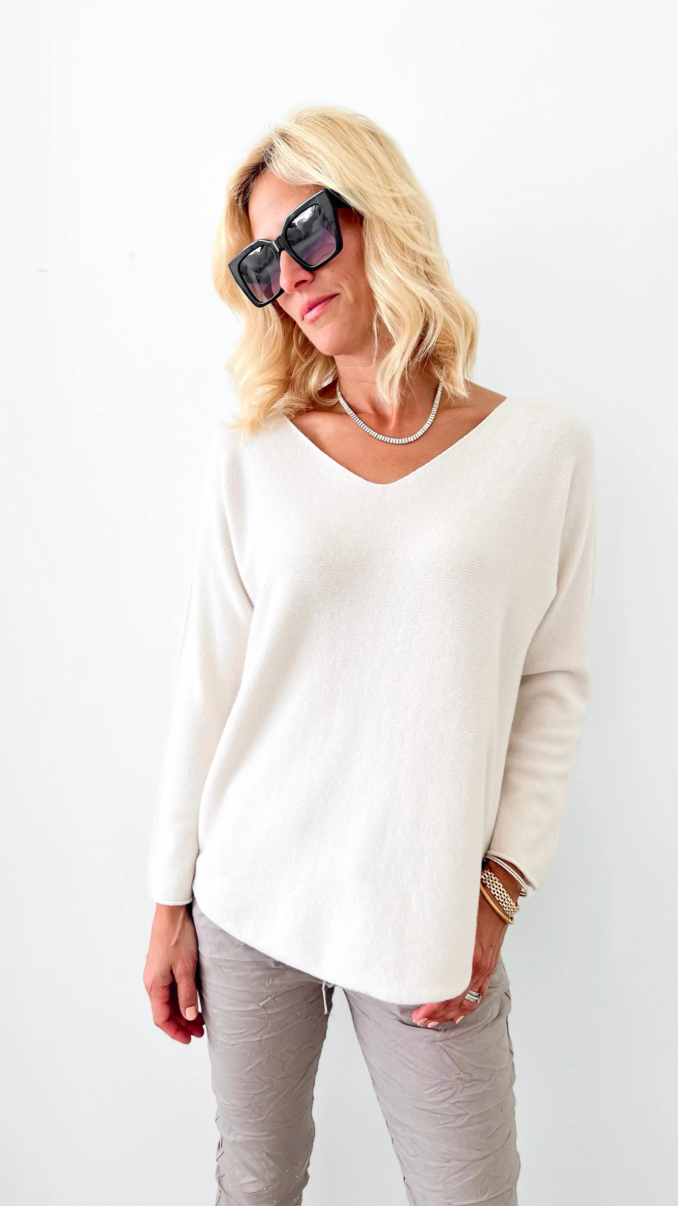 Soho Italian V-Neck Pullover - Ecru