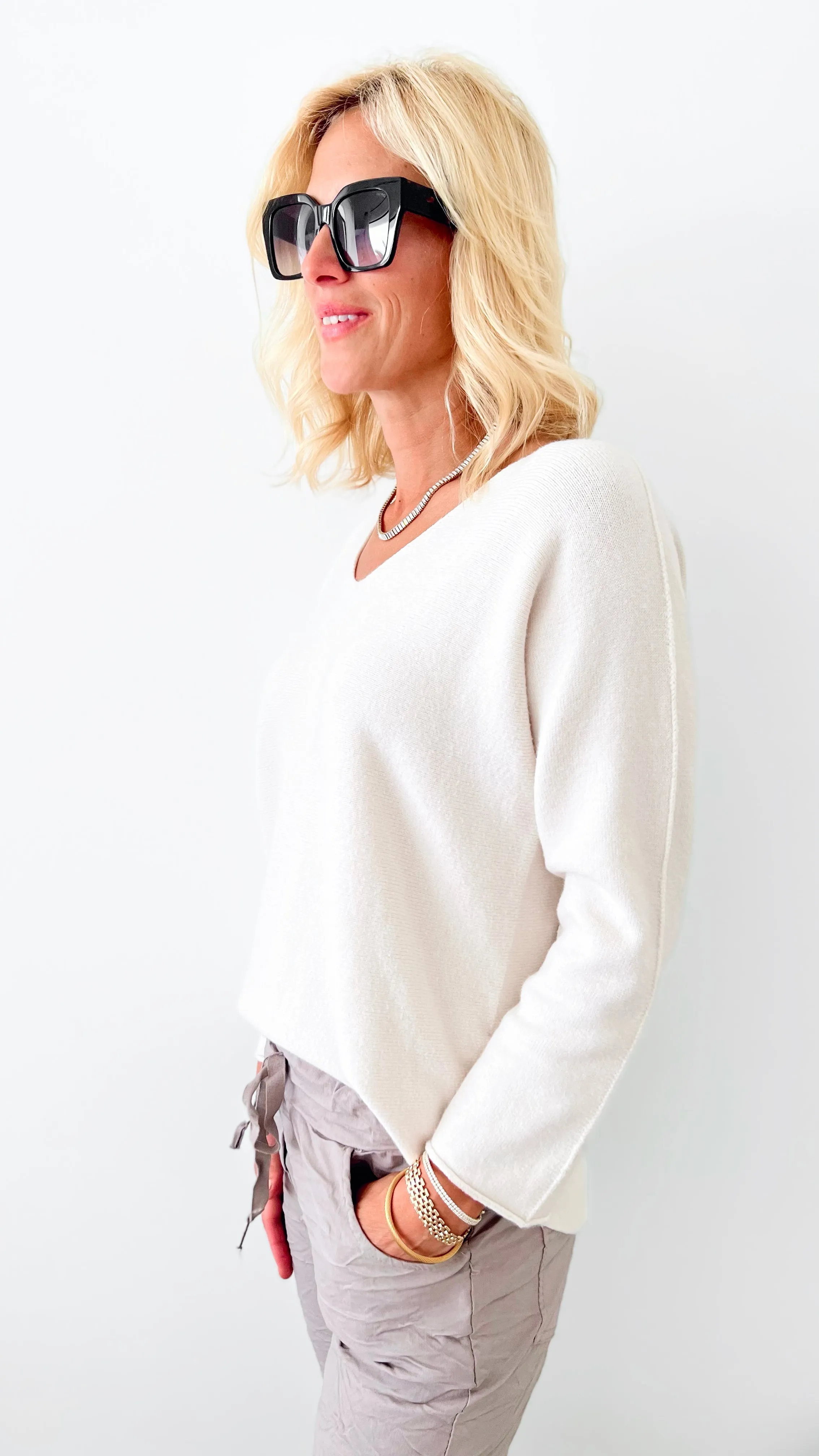 Soho Italian V-Neck Pullover - Ecru