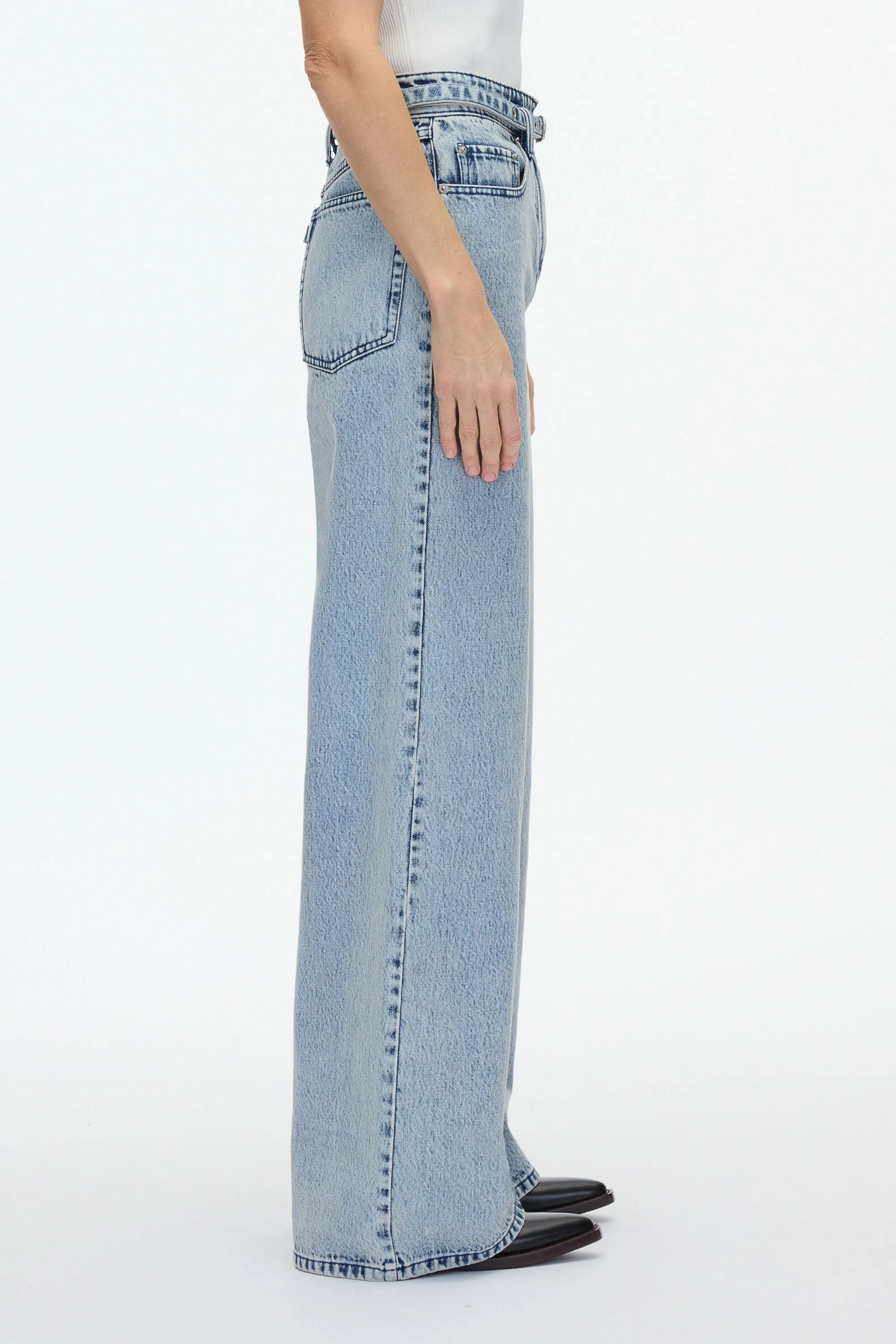 Wide Leg Belted Jean